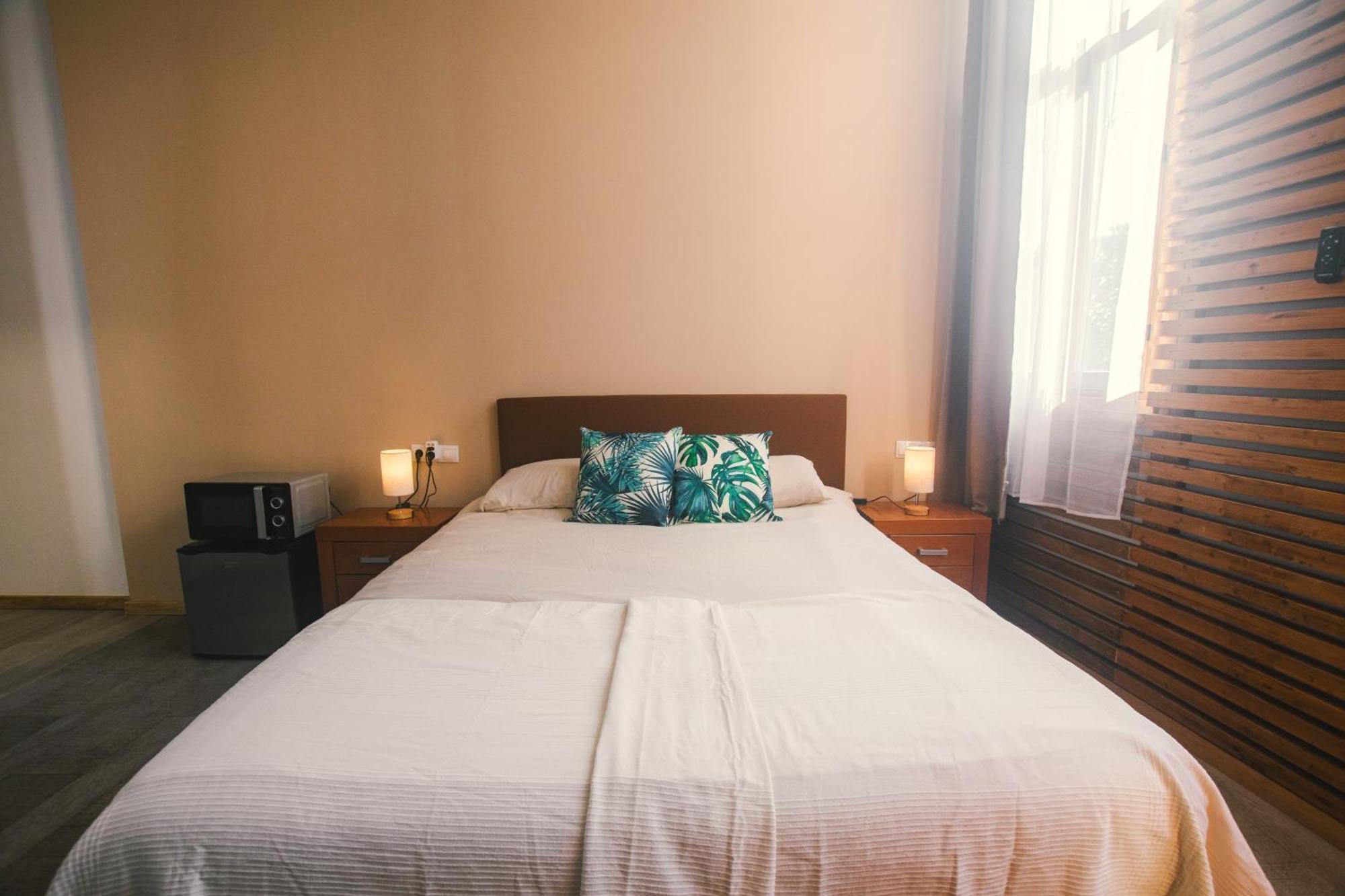 Banana Beach Patacona Rooms アルボラヤ エクステリア 写真