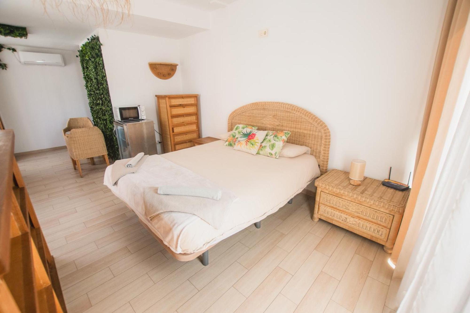 Banana Beach Patacona Rooms アルボラヤ エクステリア 写真