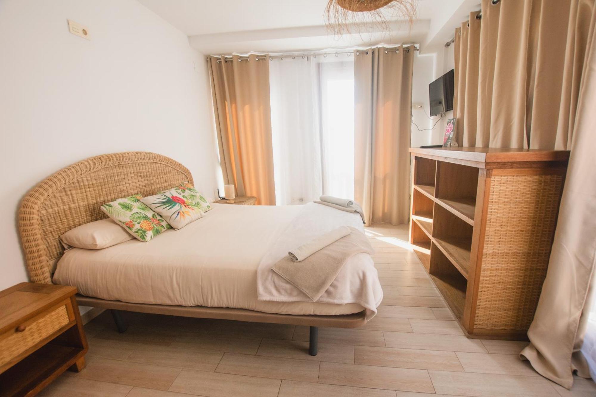 Banana Beach Patacona Rooms アルボラヤ エクステリア 写真